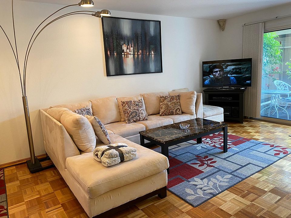 Sony smart TV cable service included