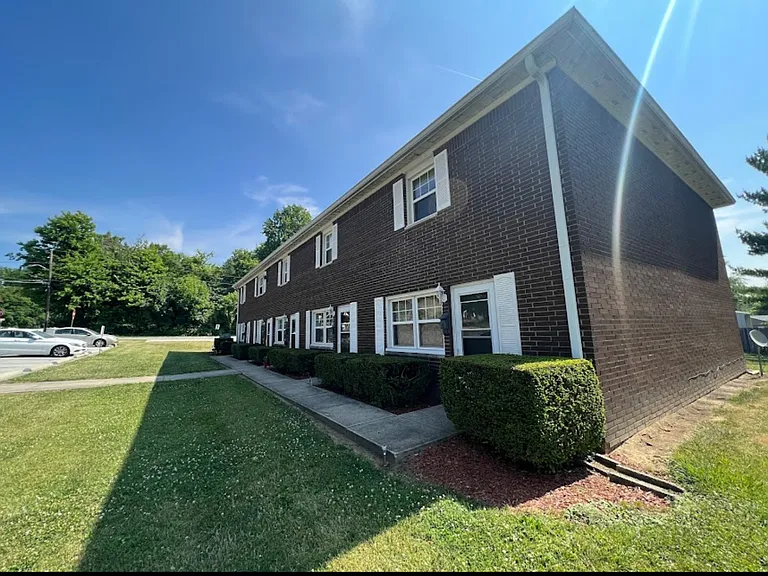 415 S Kentucky St — Photo 10