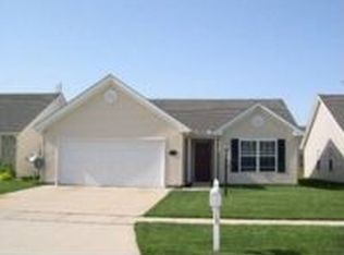 706 Bardeen Ln, Champaign, IL 61822