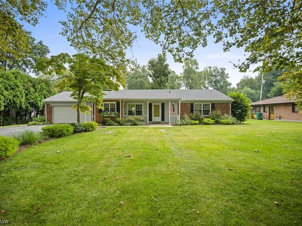 1725 Bathgate Ave, Madison, OH 44057