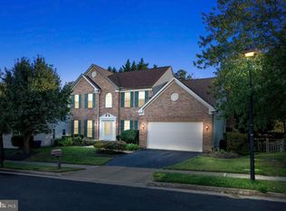 6805 Silver Ann Dr, Lorton, VA 22079