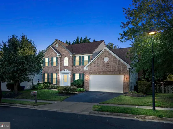 6805 Silver Ann Dr, Lorton, VA 22079