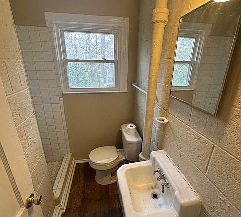 4th image of 1219 Gatewood Ave #1219