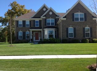 1312 Star Grass Cir, Aurora, IL 60506