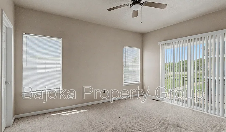 43018 Burlington Dr — Photo 21
