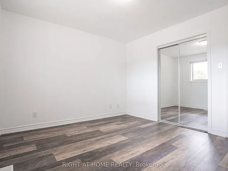 695 Glen Forrest Blvd #UPPER — Photo 18