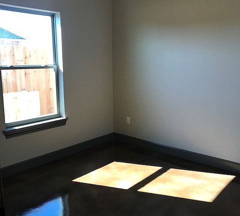 4th image of 7438 Salerno Ct