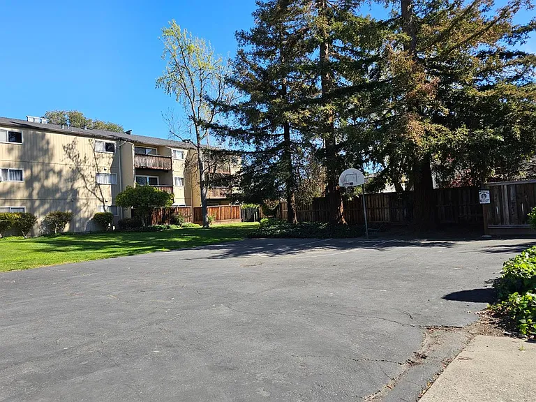 1060 Oak Grove Rd #37 — Photo 33