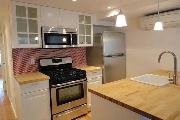 Rented by Corcoran | media 14