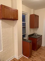Rented by Dekom Inc.