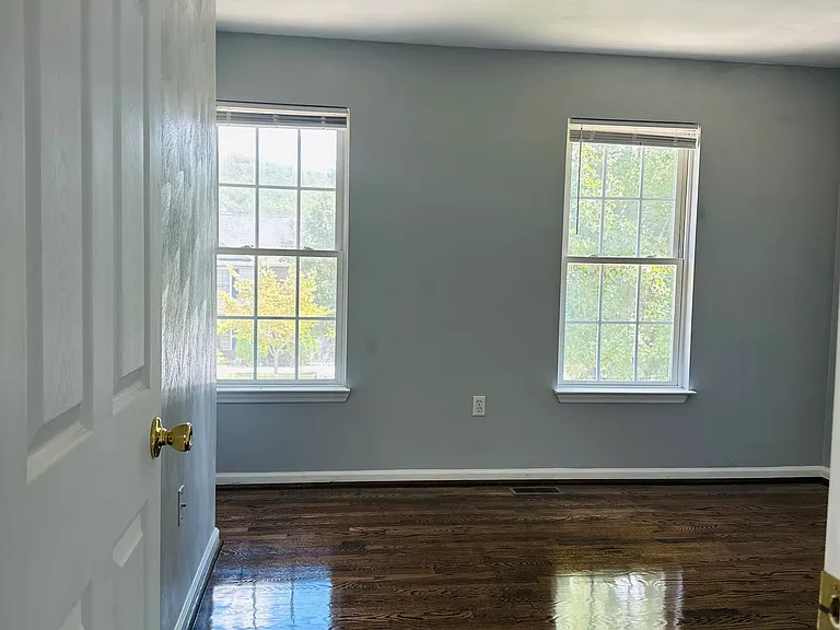 4826 Golfview Dr NE — Photo 24