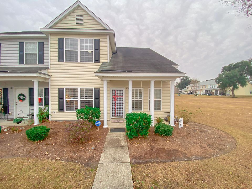 1st image of 102 Broad River Dr