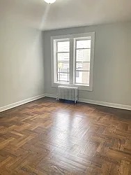 Rented by Chana Ofek, LREB