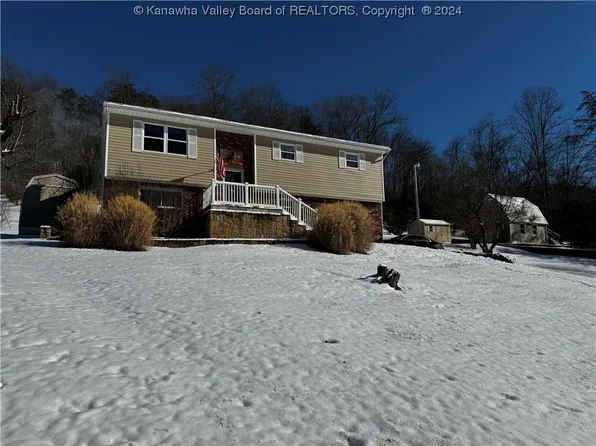 1546 Aarons Fork Rd, Elkview, WV 25071