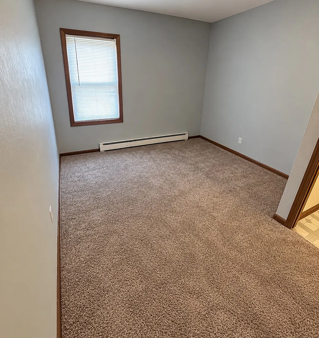 1 bed, 800 sqft, $1,050 — Photo 4