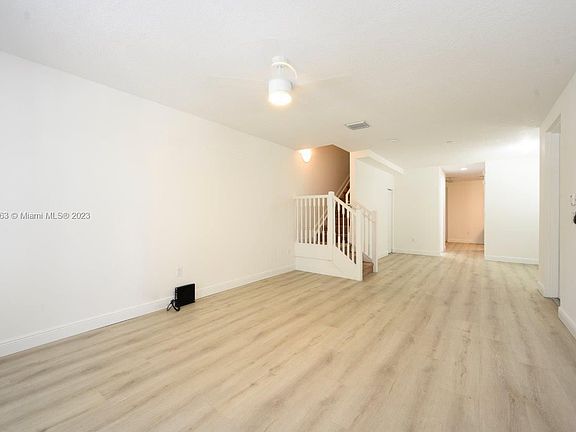 4th image of 341 SW 13th Ter #341