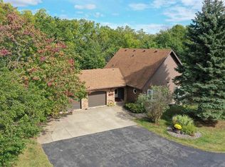 36526 Wildernest Rd, Prairie Du Chien, WI 53821