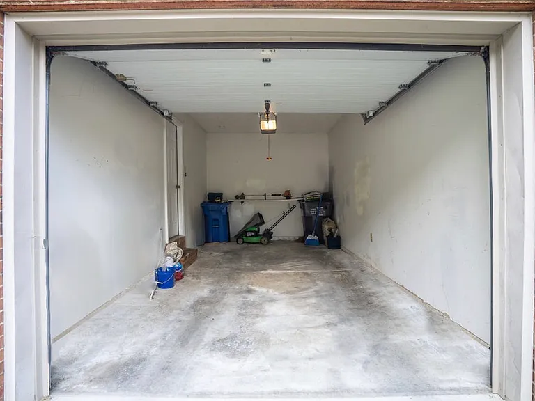 612 Rhodora Rdg — Photo 12