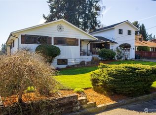 704 Fir Park Ln, Fircrest, WA 98466