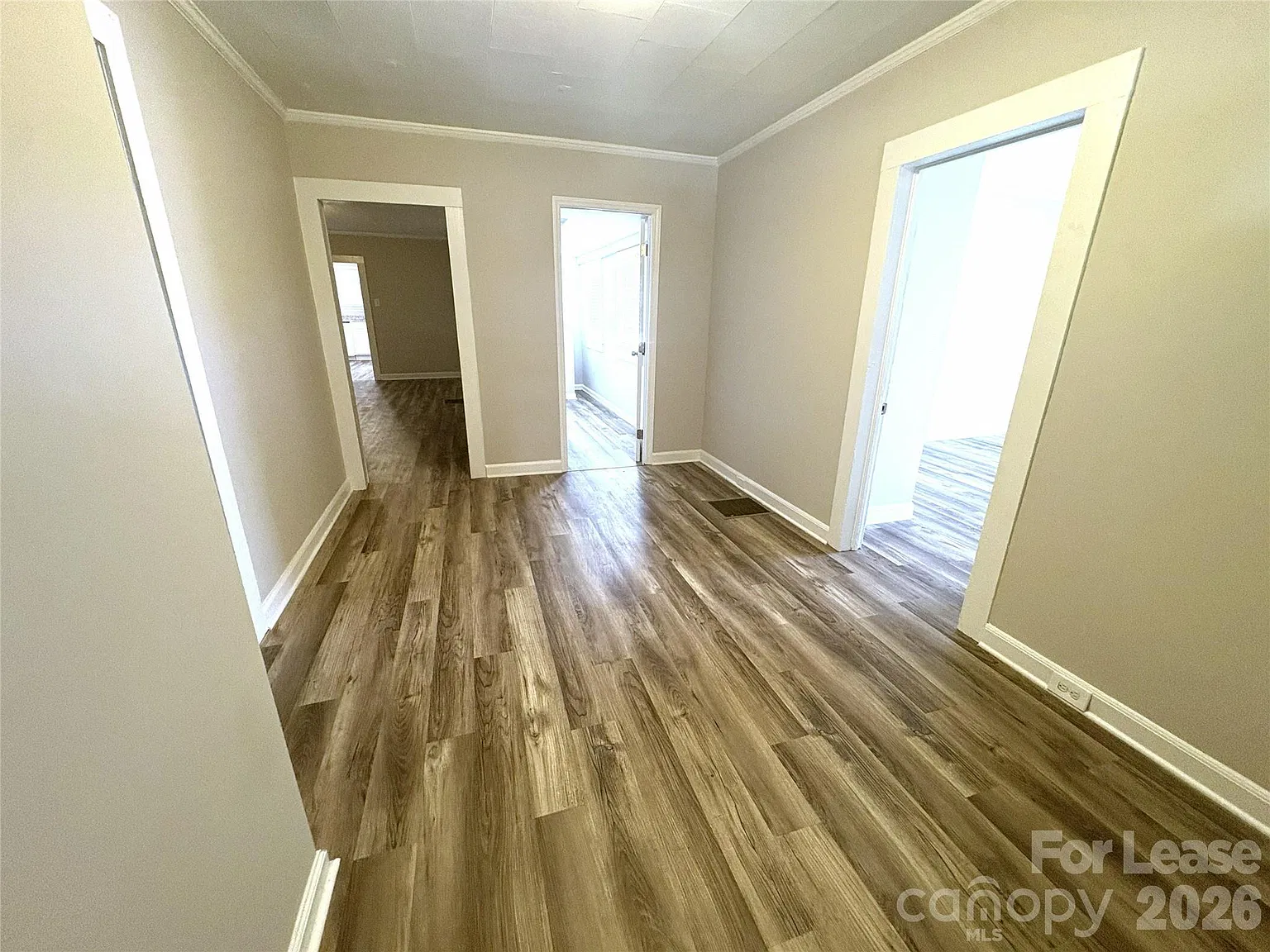 2 bed, 2.0 bath, 1320 sqft, $1,850 — Photo 3