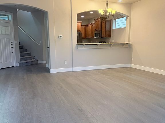 2nd image of 209 SE 197th Pl
