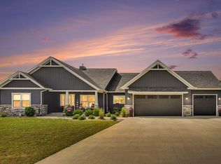 17045 Woodside Ln, Three Rivers, MI 49093