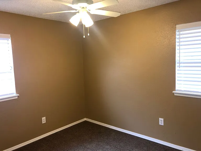 8808 Cedar Ln — Photo 10