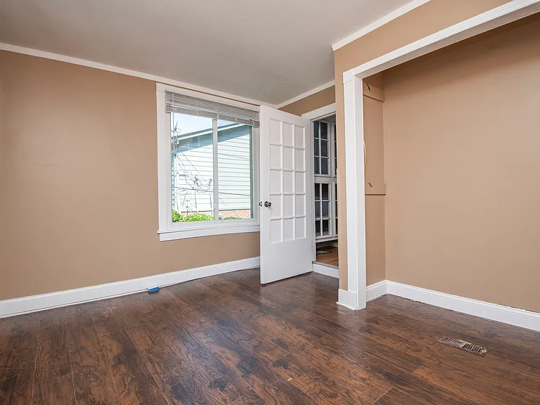 117 E Glenwood Ave #1 — Photo 22