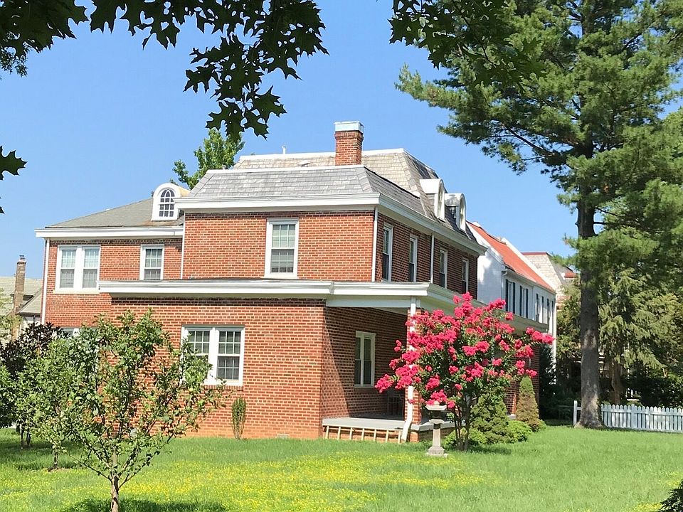 Outside look of the house.