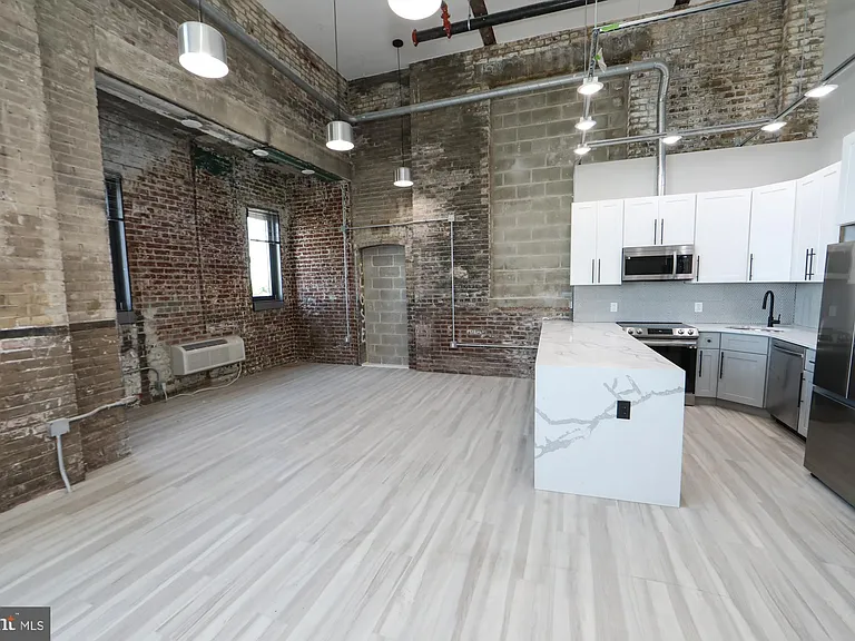 1810 E Venango St #506 — Photo 20