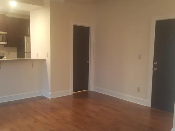 1003 Capital St APT 2R, Harrisburg, PA 17102