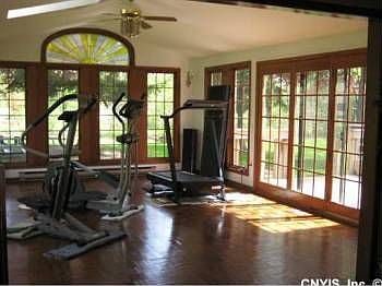 3rd image of 8758 Columbine Cir