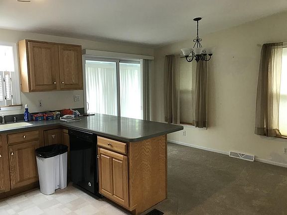 4th image of 24 Headlands Dr