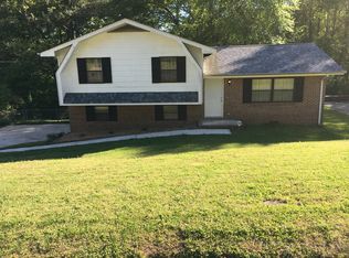 1046 Hillcrest Rd, Hixson, TN 37343