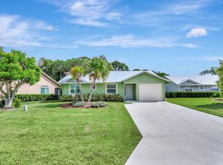 4130 SE Peppertree St, Stuart, FL 34997