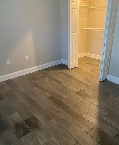 Spring Lake Apartments — Photo 34