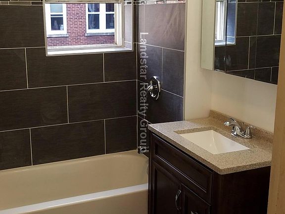 4th image of 4410 N Ashland Ave APT 5