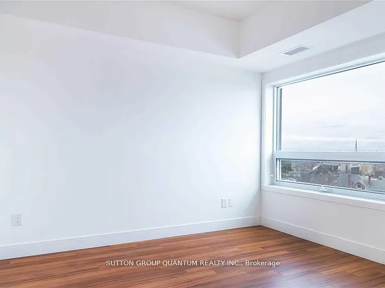 1 Wellington St #712 — Photo 8