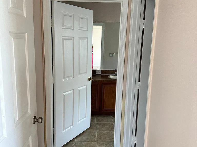 2165 Island Walk Dr — Photo 9