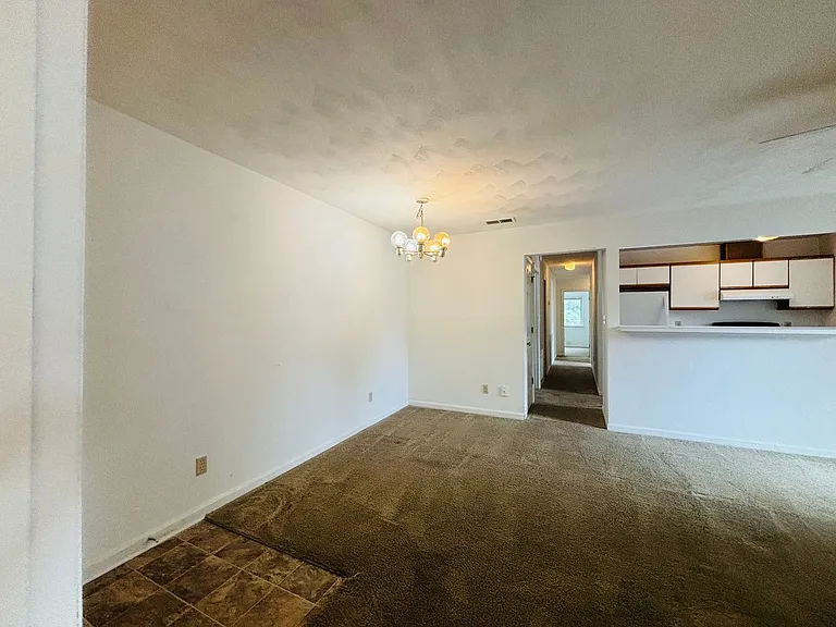 400F Berryfield Ln — Photo 4