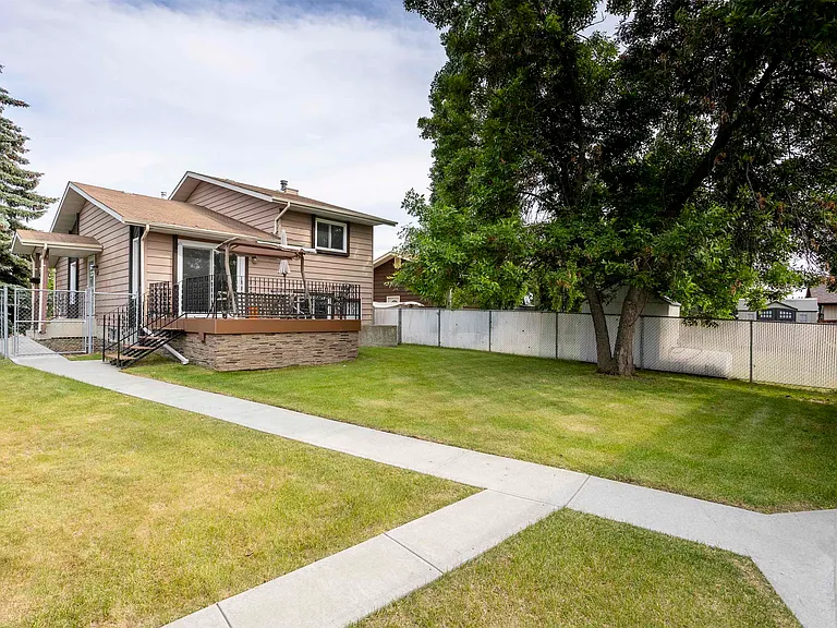 48 Greystone Dr — Photo 4