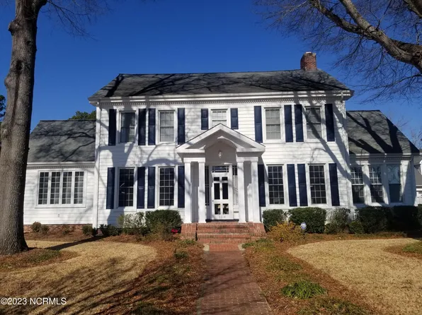 108 W Academy Street, Williamston, NC 27892