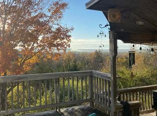 251 Ridge Dr, Manhattan, KS 66502