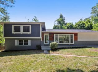 6408 81st St, Cabin John, MD 20818