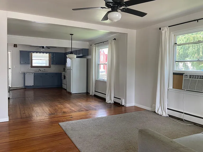 131 S Chester St — Photo 19