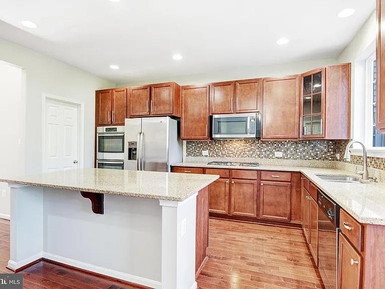 24803 Mason Dale Ter — Photo 8