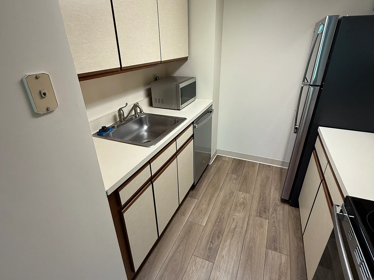 1 bed, 796 sqft, $1,500 — Photo 3
