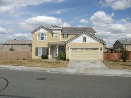 1st image of 203 Center Grove Way