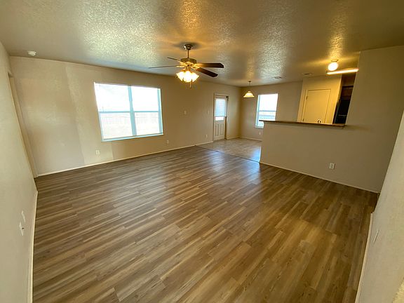 2nd image of 2212 Bellmont