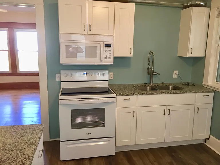 79 Lehigh Ave — Photo 16